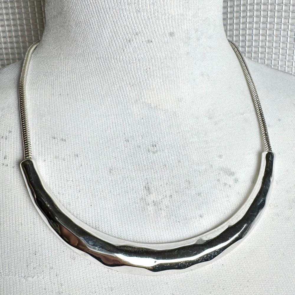Chloe & Isabelle Necklace Silver Tone Curved Bar Choker Half Torque Snake Chain